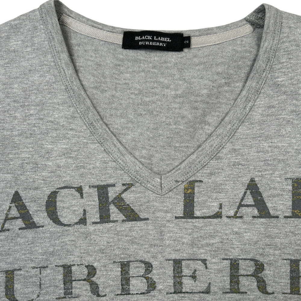 (2) BURBERRY BLACK LABEL V-NECK T-SHIRT - Image 2