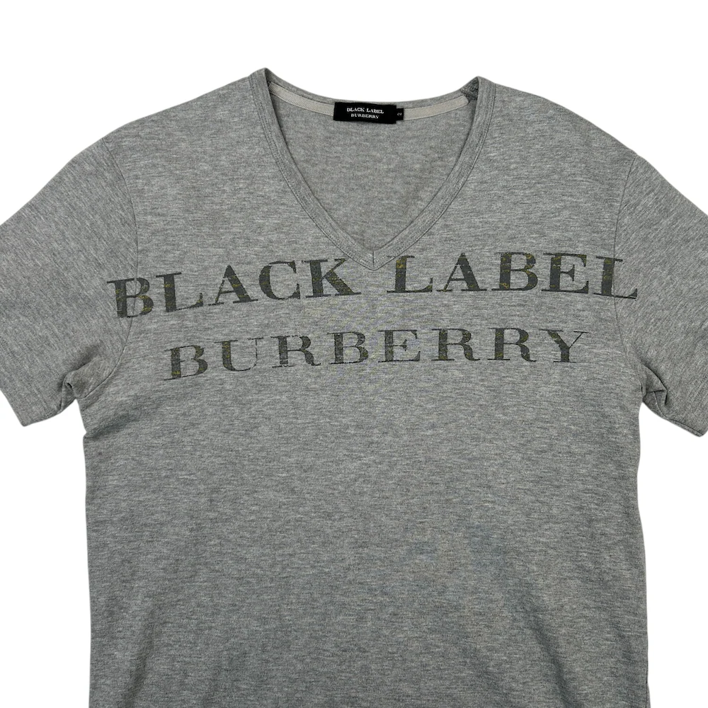 (2) BURBERRY BLACK LABEL V-NECK T-SHIRT - Image 3