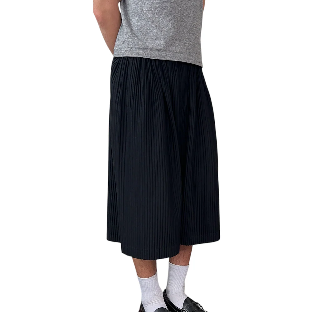 (2) ISSEY MIYAKE HOMME PLISSE WIDE SHORTS - Image 3