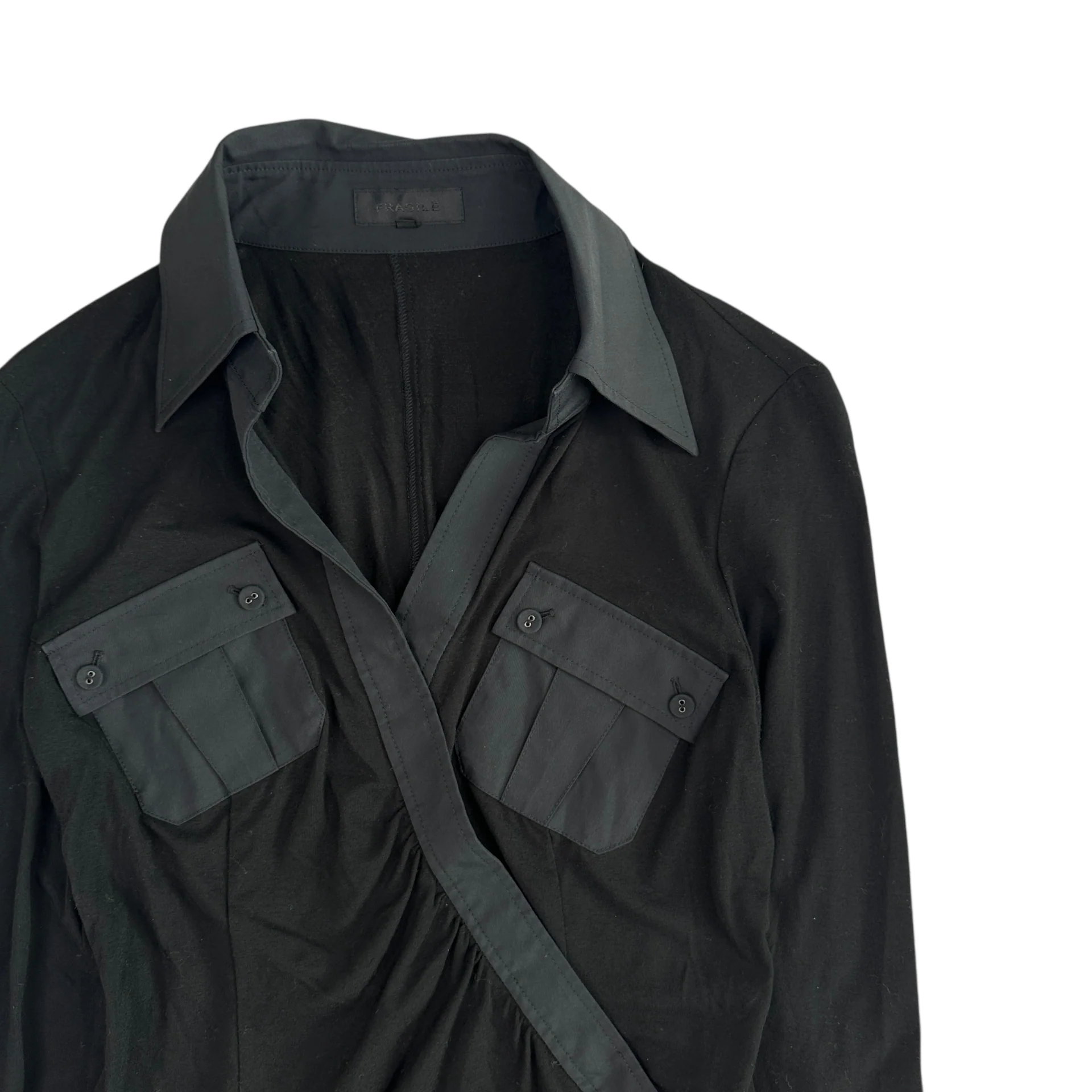 (38) FRAGILE COLLARED SHIRT - Image 3