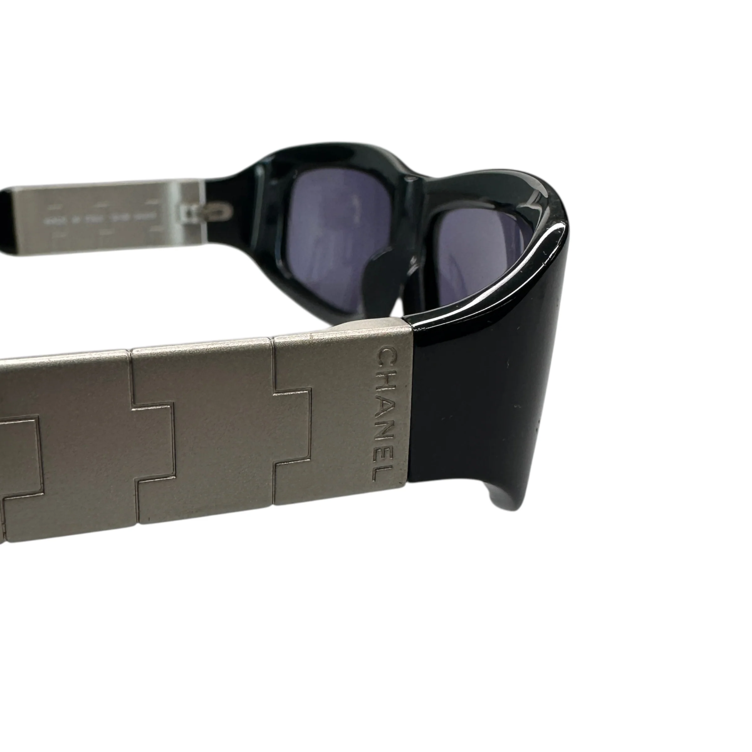 CHANEL 13135 SUNGLASSES - Image 4