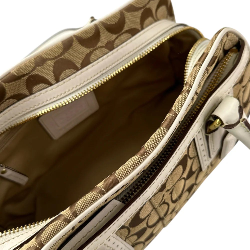 COACH SIGNATURE CANVAS SHOULDER BAG - Image 6