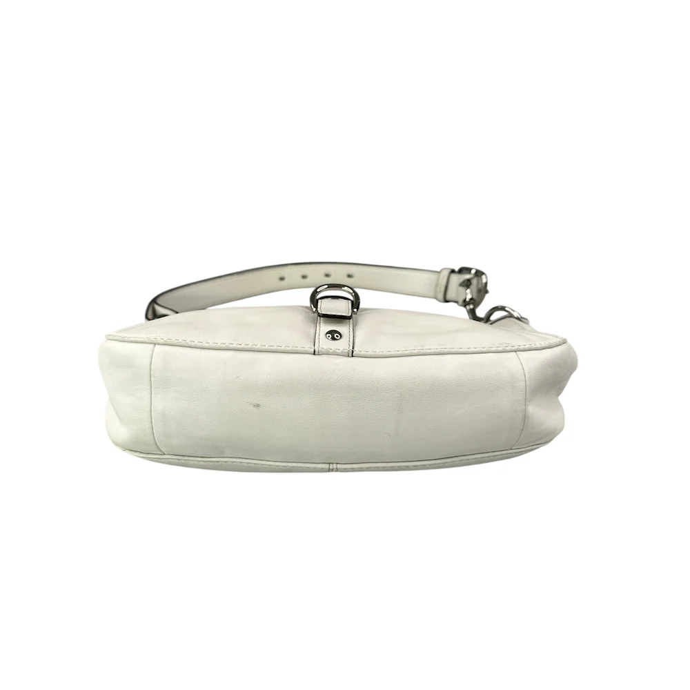 COACH BUCKLE DETAIL SHOULDER BAG - CREAM - Image 4