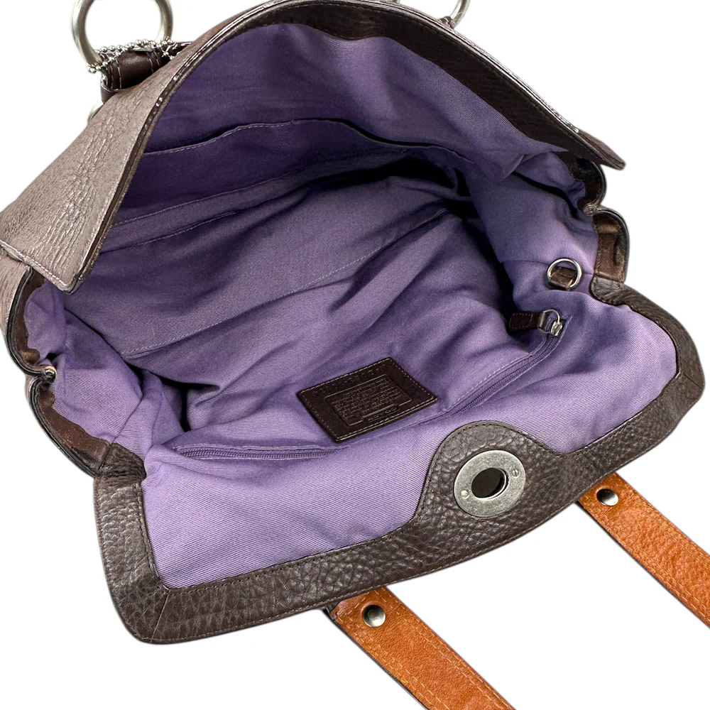 COACH PEBBLED LEATHER SHOULDER BAG - BROWN - Image 4