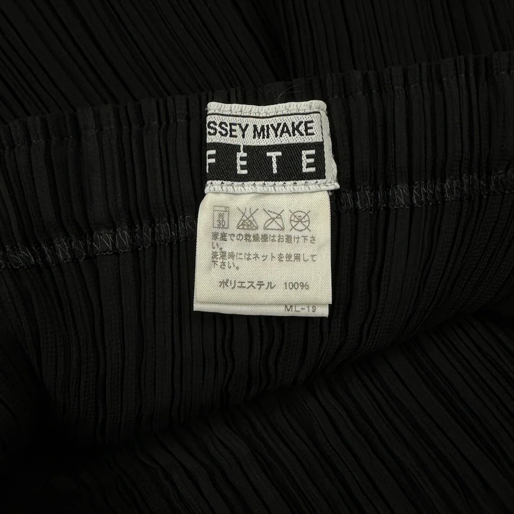 ISSEY MIYAKE FETE PLEATED SKIRT - BLACK - Image 4
