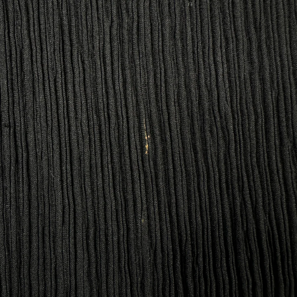ISSEY MIYAKE PLEATED TANK TOP - BLACK - Image 3