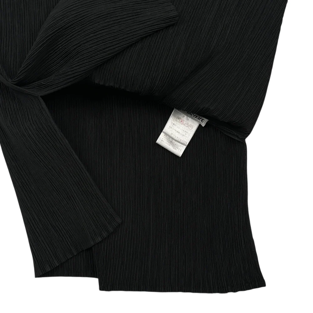 ISSEY MIYAKE PLEATED TANK TOP - BLACK - Image 5