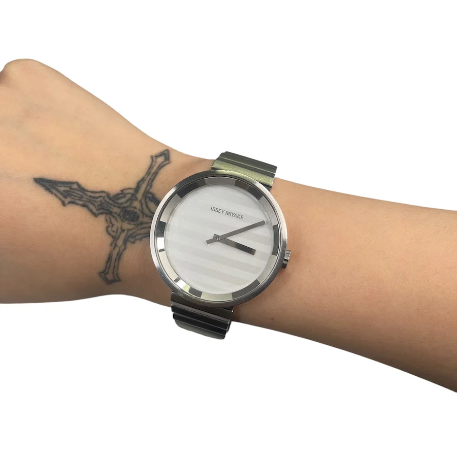 ISSEY MIYAKE VJ20-0110 QUARTZ MOVEMENT WATCH - Image 6