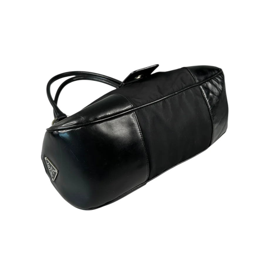 PRADA BLACK NYLON/LEATHER BUCKLE SHOULDER BAG - Image 3