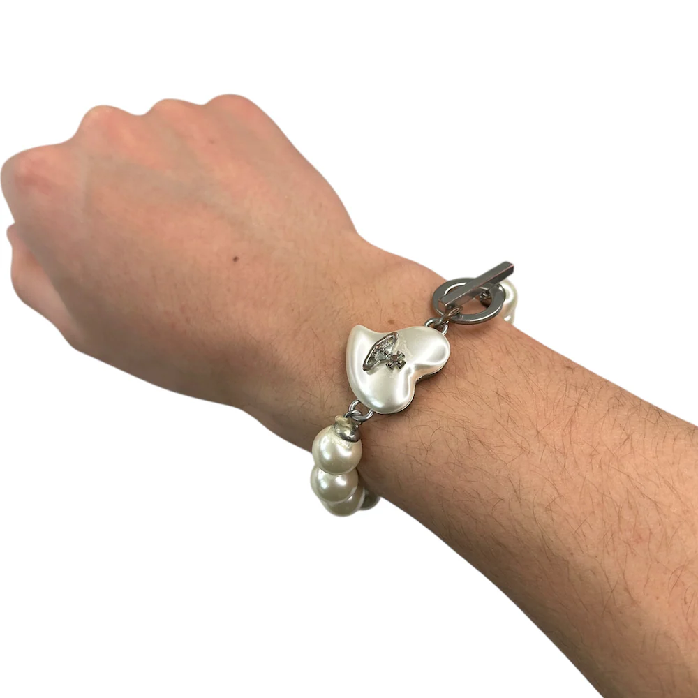 VIVIENNE WESTWOOD HEART & PEARL BRACELET - Image 2